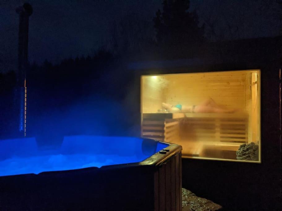 Secluded Private Cottage Hot-Tub, Sauna & Fire-Pit Carrick on Shannon Exterior foto