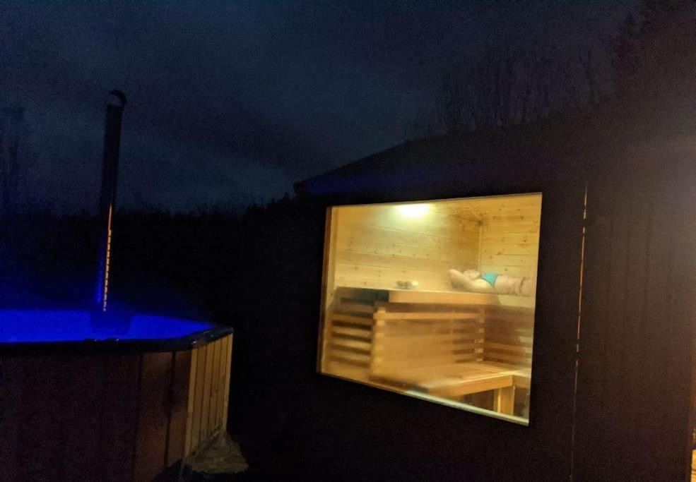 Secluded Private Cottage Hot-Tub, Sauna & Fire-Pit Carrick on Shannon Exterior foto