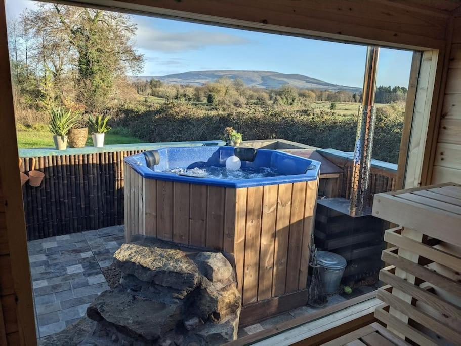 Secluded Private Cottage Hot-Tub, Sauna & Fire-Pit Carrick on Shannon Exterior foto